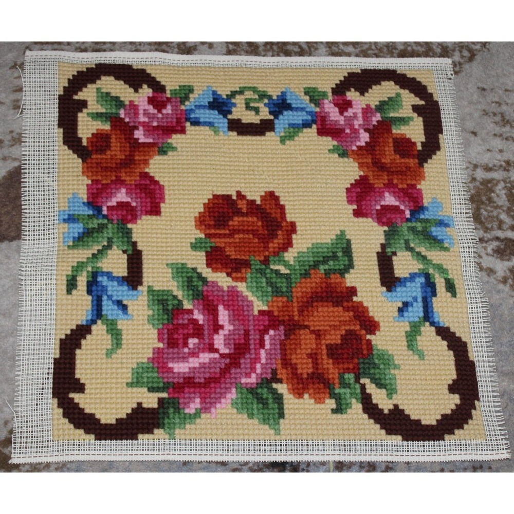 completed tapestry cross stitch gros point pillow cover art roses 18" x 17.75"
